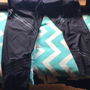 A little above ankle work out pants with detail